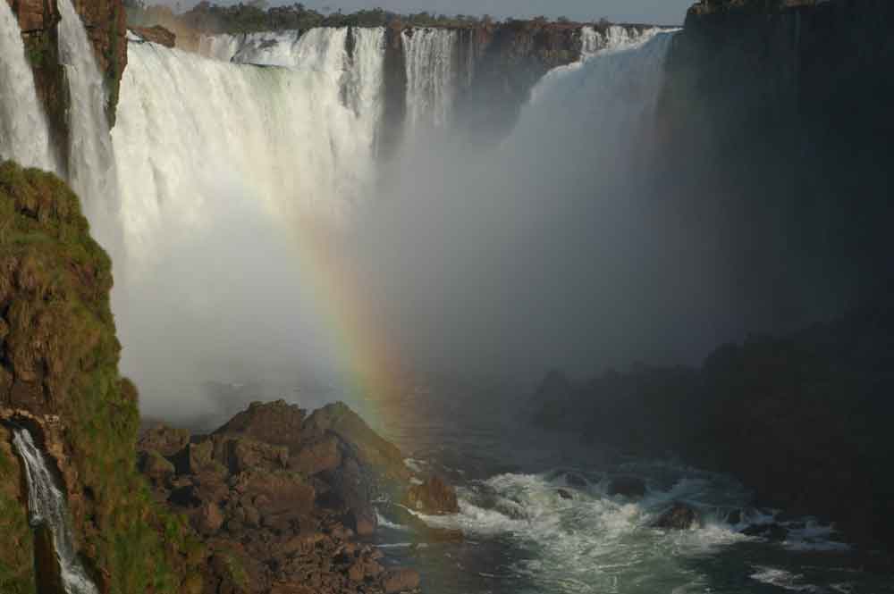 Argentina 020 - parque nacional do Iguazu - Brasil - catarata Garganta del Diablo.jpg